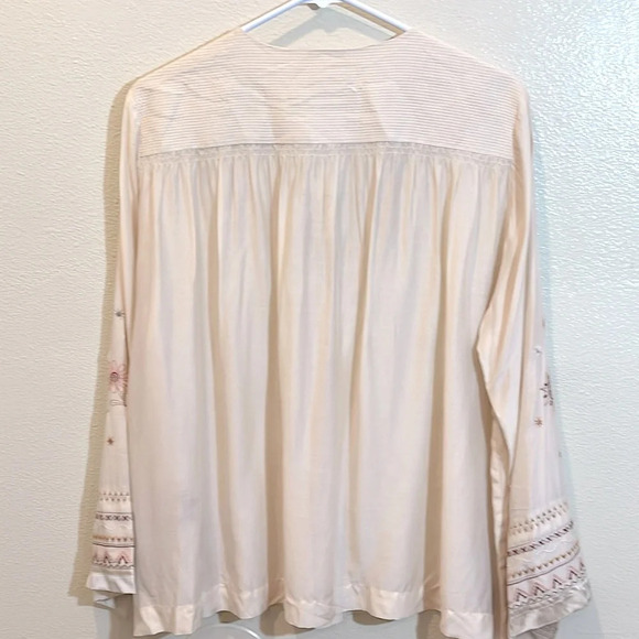 Johnny Was Calme embroidery cream Swing top size medium - Picture 5 of 12